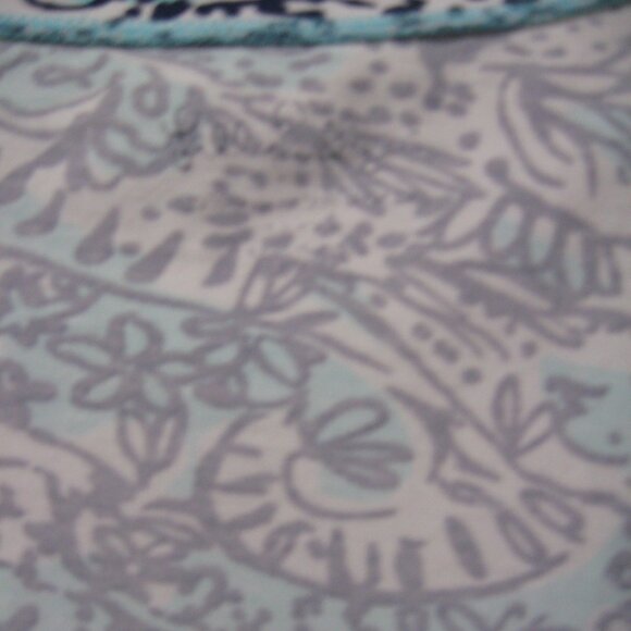 Lilly Pulitzer Michelle V-Neck Hippy‎ Hippy Shake Tee Size M - Picture 3 of 3